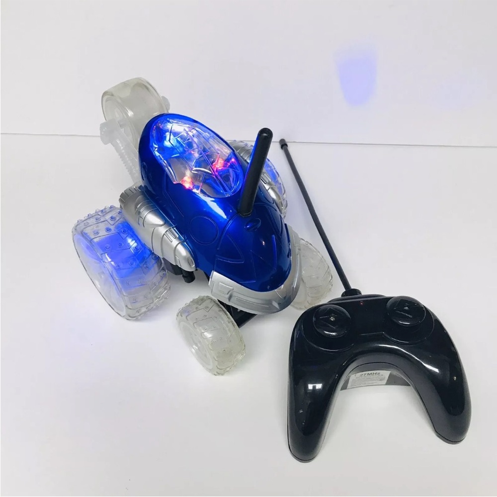 Overtake Rc Remote Control Stunt Car, Spins, Wheelies Toy Age 6+